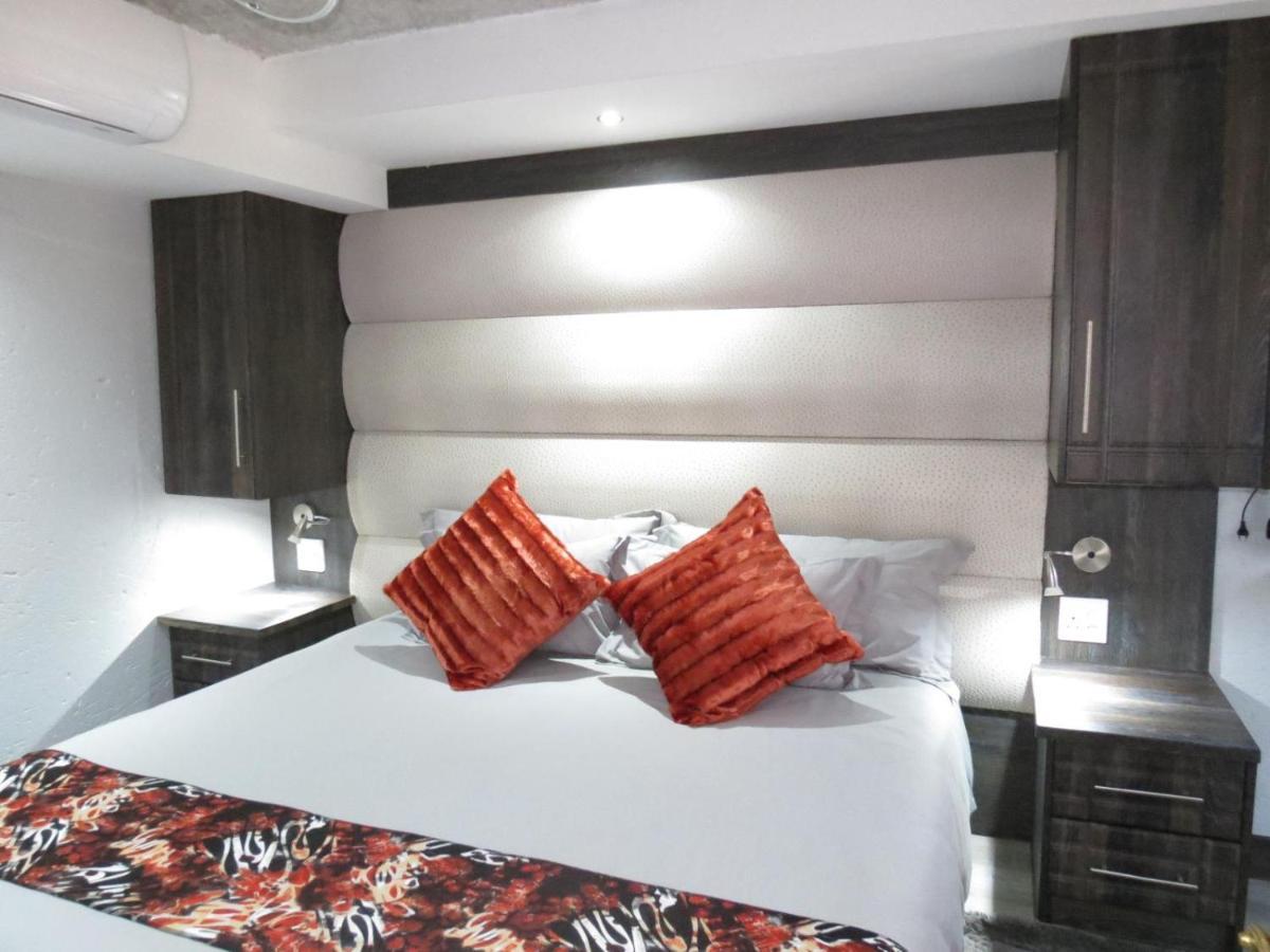 Bushmans Rock Villa Pretoria Bilik gambar